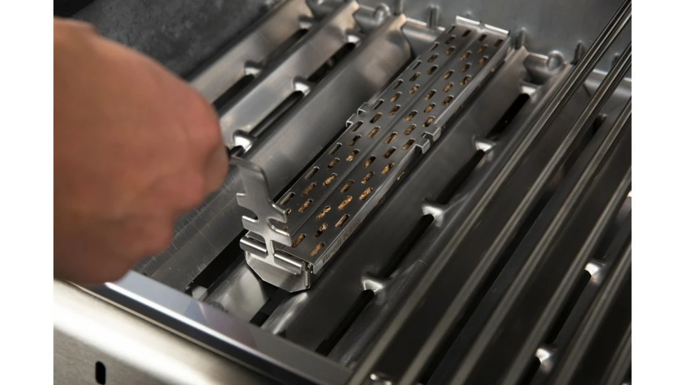 Broil King Pellet Smoker Box - 60181 4 Broil King Pellet Smoker Box - 60181 - Image 2