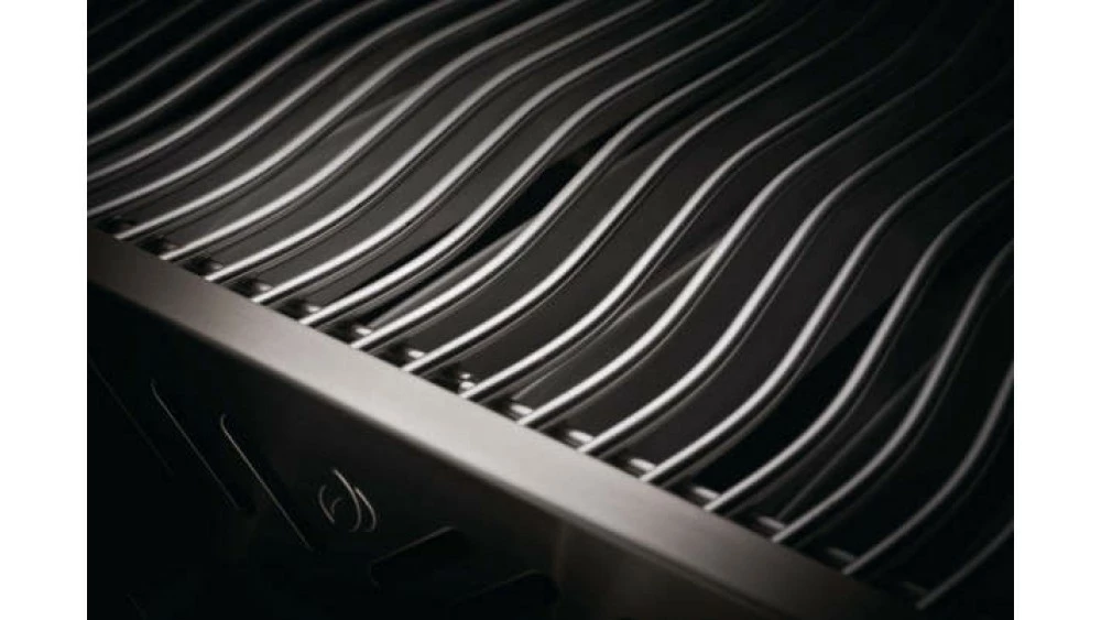 Napoleon Prestige P665RSIBPSS-3 Gas BBQ - Free Rotisserie And Cover 8 Napoleon Prestige P665RSIBPSS-3 Gas BBQ - Free Rotisserie And Cover - Image 6