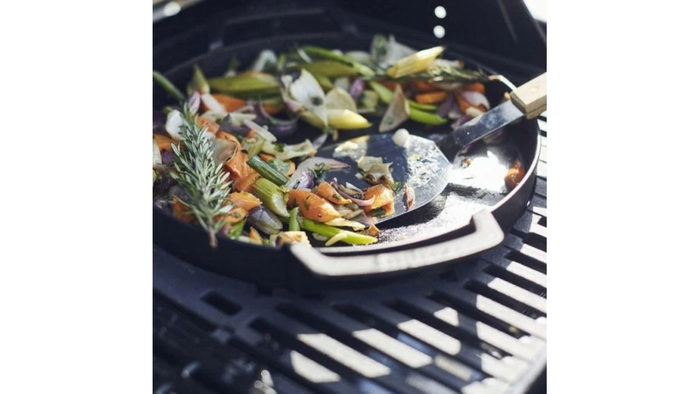 Lifestyle - Enders Switch Grid Frying Pan 5 Lifestyle - Enders Switch Grid Frying Pan - Image 3