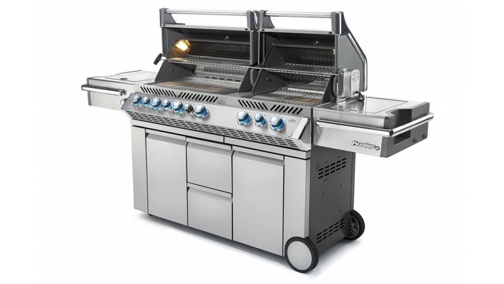 Napoleon Prestige PRO825RSBIPSS-3-GB Gas BBQ - Free Rotisserie And Cover 6 Napoleon Prestige PRO825RSBIPSS-3-GB Gas BBQ - Free Rotisserie And Cover - Image 4