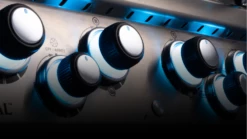 Broil King Regal 420 Built In Grill Head - Free Cover -THE BBQ SHOP regal s 690 pro ir 997943 no text7 2083x1173 1000x563 4